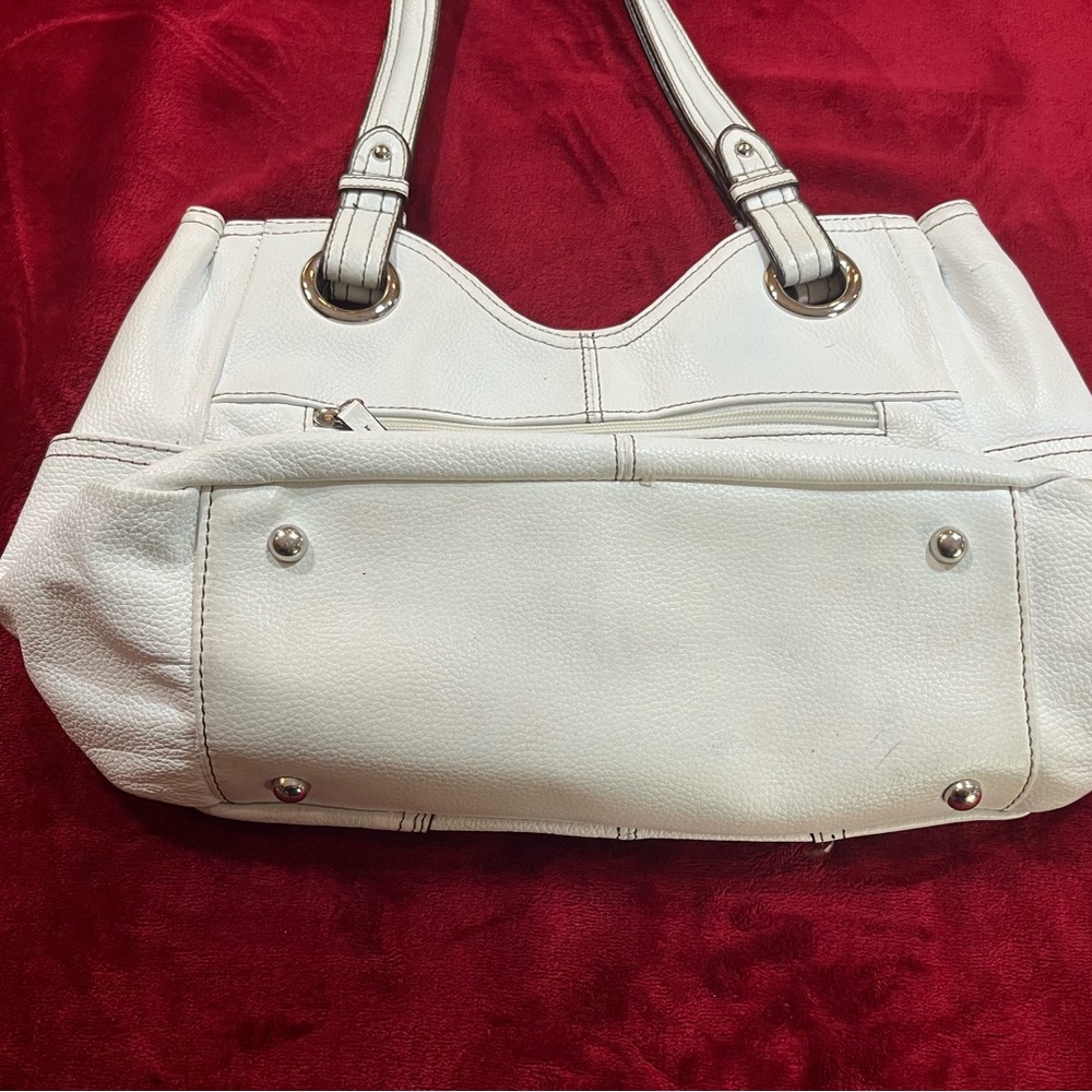 Chic White Leather Handbag - Picture 3 of 13